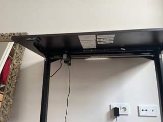 Mesa de escritorio elevable