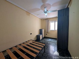 Piso en venta en Linares