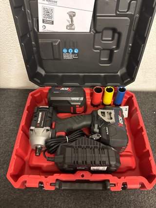 Llave de impacto Parkside 20V 600Nm + 2 baterías