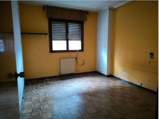 Piso en venta en La Pola Siero en Siero