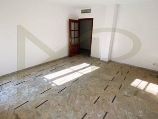 Piso en venta en Lucena