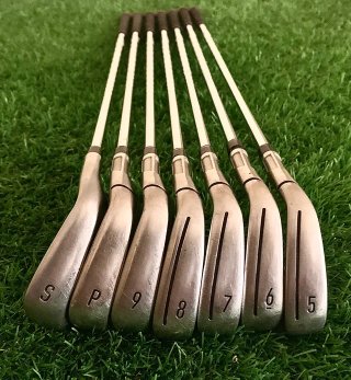 Set completo di mazze da golf TAYLORMADE STEALTH in eccellenti condizioni