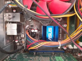 Torre PC LG Negra