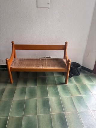 Juego 5 Bancos Madera y Mimbre