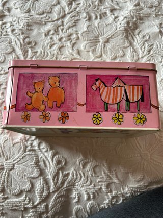 Caja metálica Cola Cao gatitos