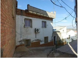 Casa adosada en venta en Mengíbar