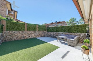 Casa adosada en venta en Las Lomas en Seseña