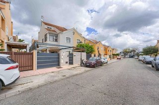 Casa pareada en venta en Espartinas