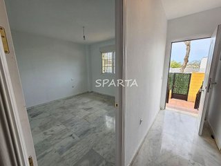 Casa adosada en venta en Espartinas