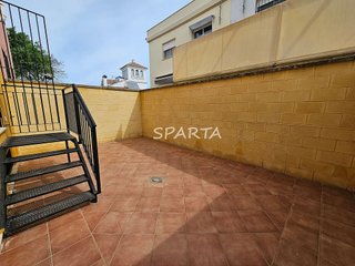 Casa adosada en venta en Espartinas
