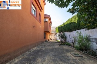 Chalet en venta en Otura
