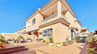 Casa adosada en venta en Campos de Golf - Villa Martin - Los Dolses en Orihuela