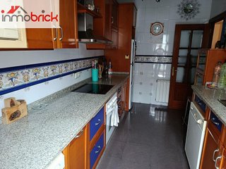 Chalet en venta en Lucena