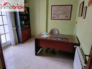 Chalet en venta en Lucena