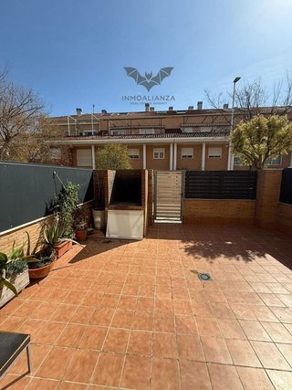 Casa adosada en venta en Picanya