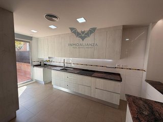 Casa adosada en venta en Picanya