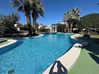 Casa adosada en venta en Torrelamata - La Mata en Torrevieja