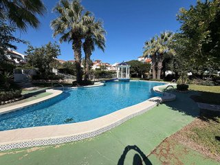 Casa adosada en venta en Torrelamata - La Mata en Torrevieja