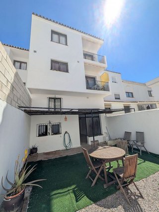 Casa adosada en venta en Centro Urbano en Estepona
