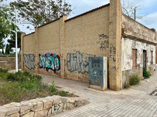 Chalet en venta en Avda. de Abril. - 9 de octubre en Sagunto