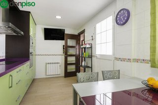 Casa adosada en venta en Zubia (La)