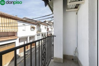 Casa adosada en venta en Zubia (La)