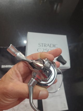 Shimano Stradic C2500 S