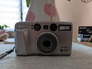 Kyocera Yashica Zoom 105 Fotocamera