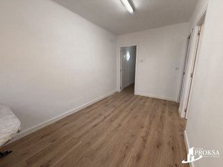 Piso en venta en Fondo en Santa Coloma de Gramanet
