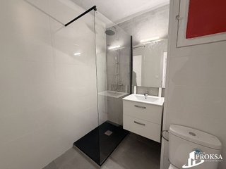 Piso en venta en Fondo en Santa Coloma de Gramanet