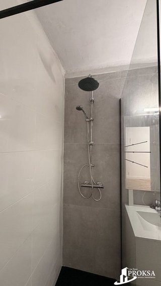 Piso en venta en Fondo en Santa Coloma de Gramanet