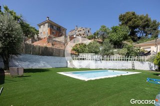 Chalet en venta en Vallirana