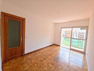 Piso en venta en Portazgo en Madrid