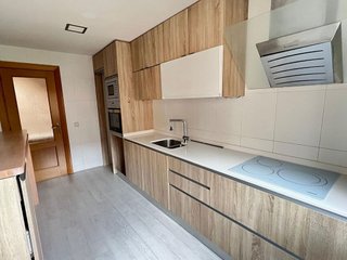 Piso en venta en Portillejo - Valdegastea en Logroño