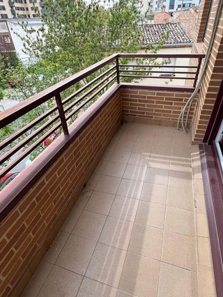 Piso en venta en Portillejo - Valdegastea en Logroño