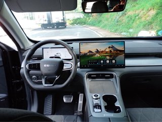 EBRO s800 1.6 TGDI Luxury 7 DCT