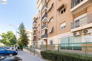 Piso en venta en San Francisco Javier en Granada
