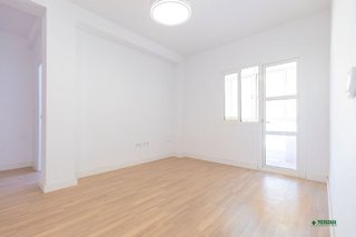 Piso en venta en Ciudad Jardín - Tagarete - El Zapillo en Almería