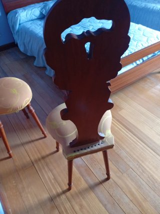 Juego de 2 Sillas Vintage Madera y Tela