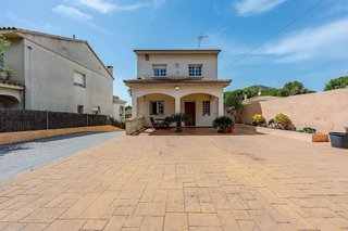 Chalet en venta en Segur de Calafell en Calafell