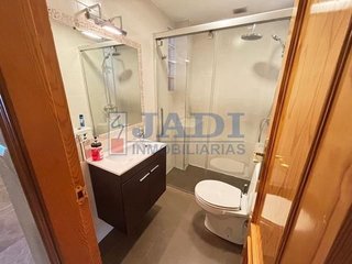Casa adosada en venta en Valdepeñas