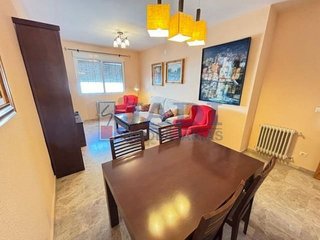 Casa adosada en venta en Valdepeñas
