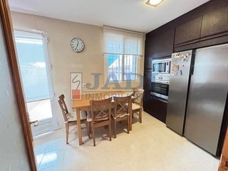 Casa adosada en venta en Valdepeñas