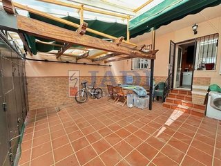 Casa adosada en venta en Valdepeñas