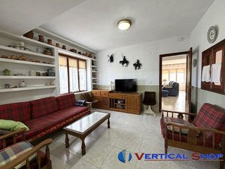 Chalet en venta en Caudete