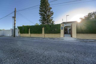 Chalet en venta en Palomares del Río