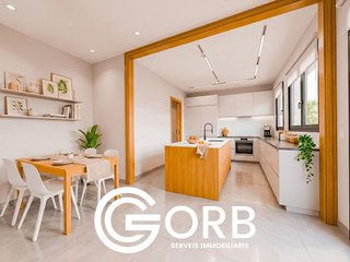 Casa adosada en venta en Cerdanyola nord en Mataró