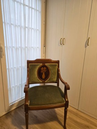 Silla vintage terciopelo y madera