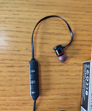 Auriculares Bluetooth Magnéticos Innova