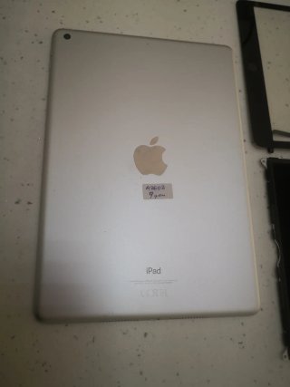 Piezas iPad 10.2 9ª Gen A2602 WiFi